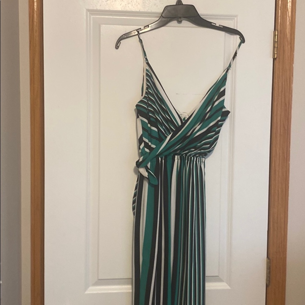 NEW EXPRESS JUMPSUIT NEVER WORN